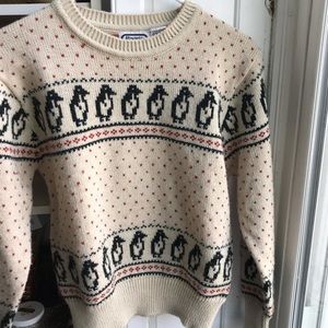 Vintage penguin sweater with heart details